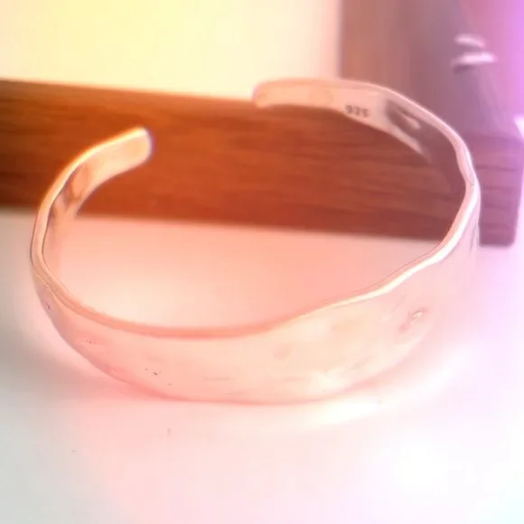 925 Silver Hammered Cuff #1550 - Picture 6 of 7